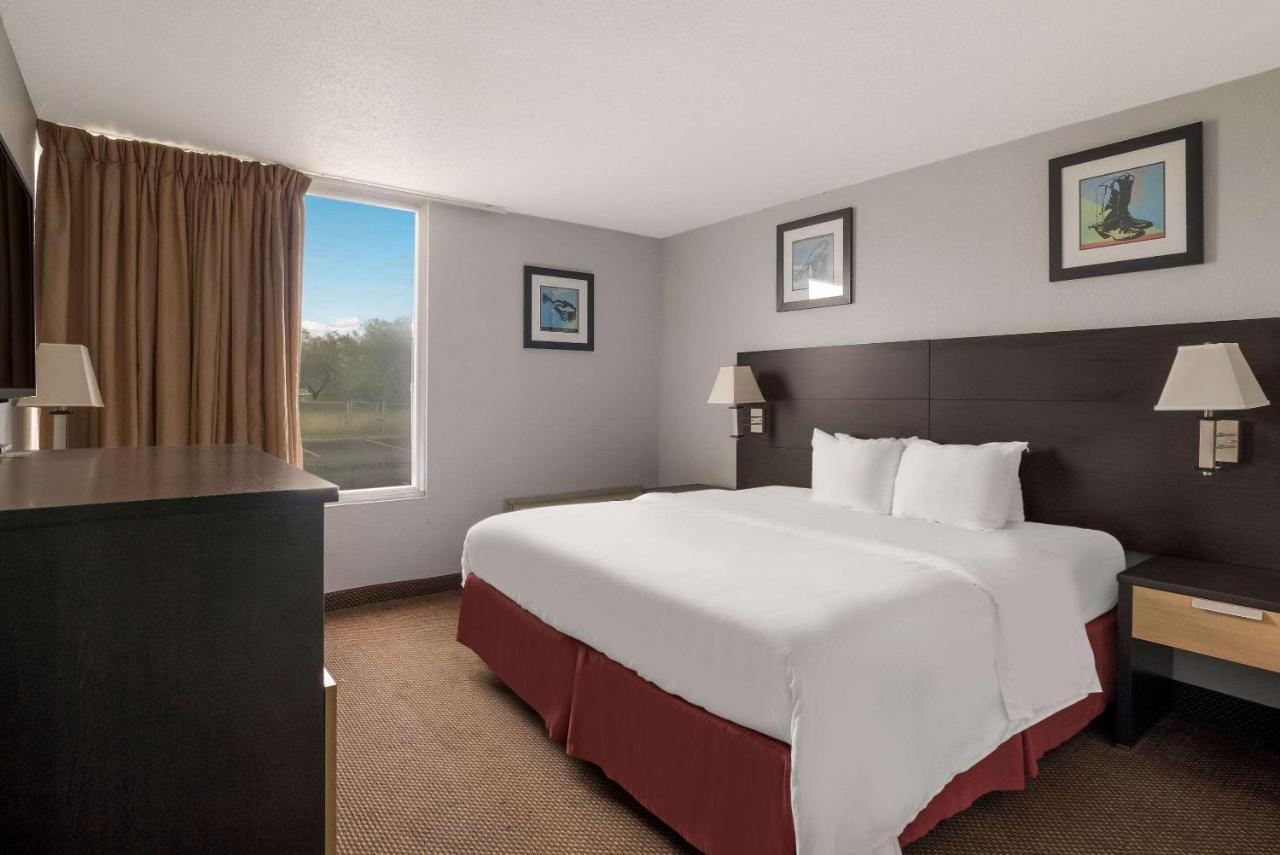 Quality Inn 爱丽丝 外观 照片