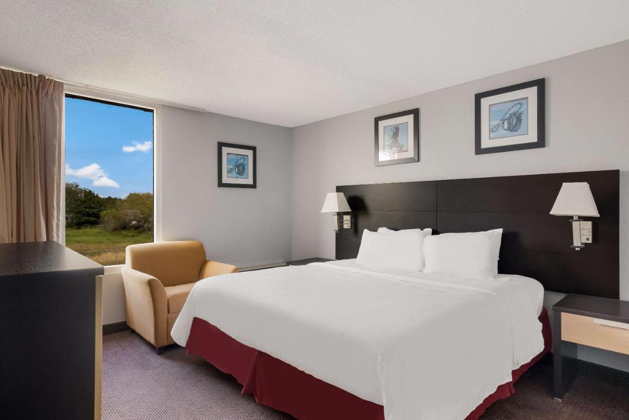 Quality Inn 爱丽丝 外观 照片